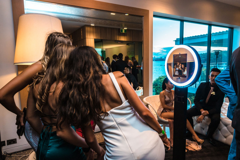 PhotoBoothSydney 768x512