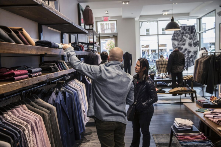 pre loved stone island 768x512